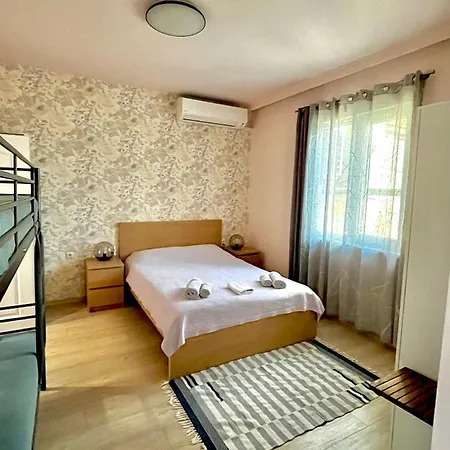 Apartment Thermi 1