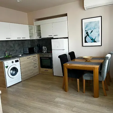 Apartment Thermi 1 *